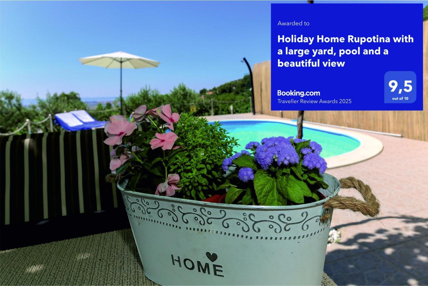 Holiday Home Rupotina With A Large Yard, Pool And A Beautiful View Salona Kültér fotó