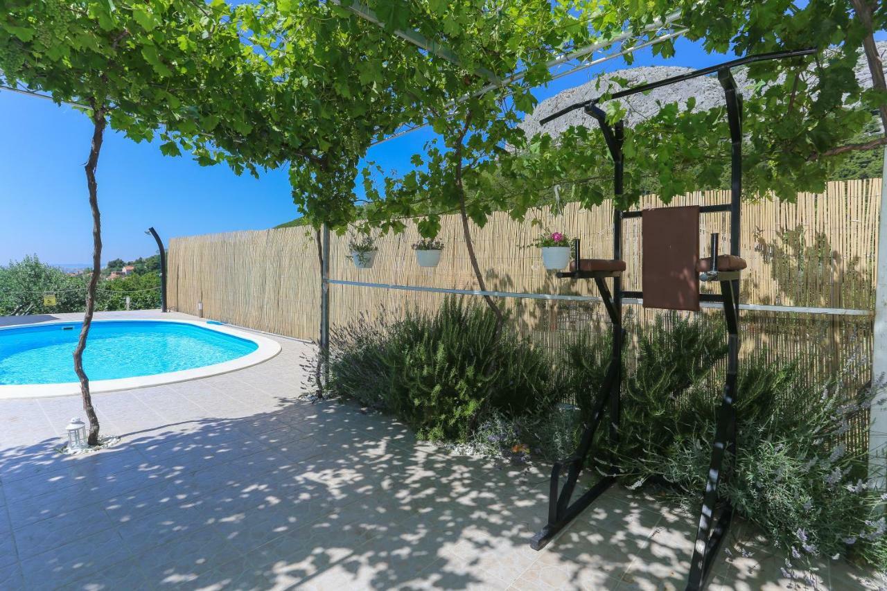 Holiday Home Rupotina With A Large Yard, Pool And A Beautiful View Salona Kültér fotó